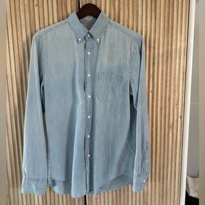 J Crew classic fit chambray shirt